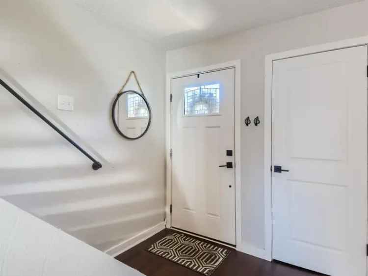 Condo For Sale in 7405, Shadow Hill Drive, Austin, Texas