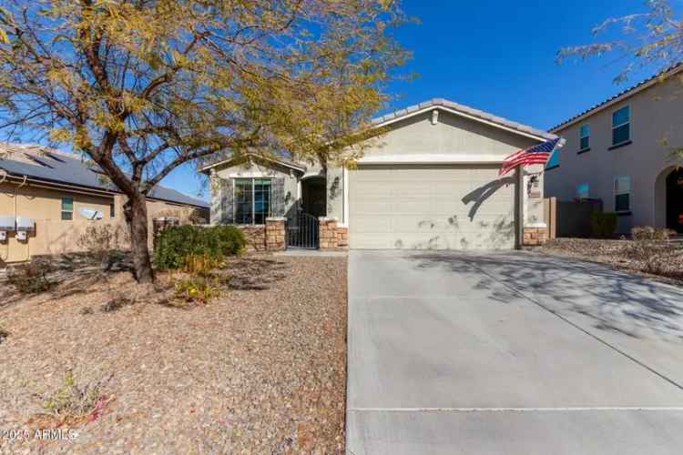 Single-family house For Sale in 10815, South 175th Drive, Goodyear, Arizona