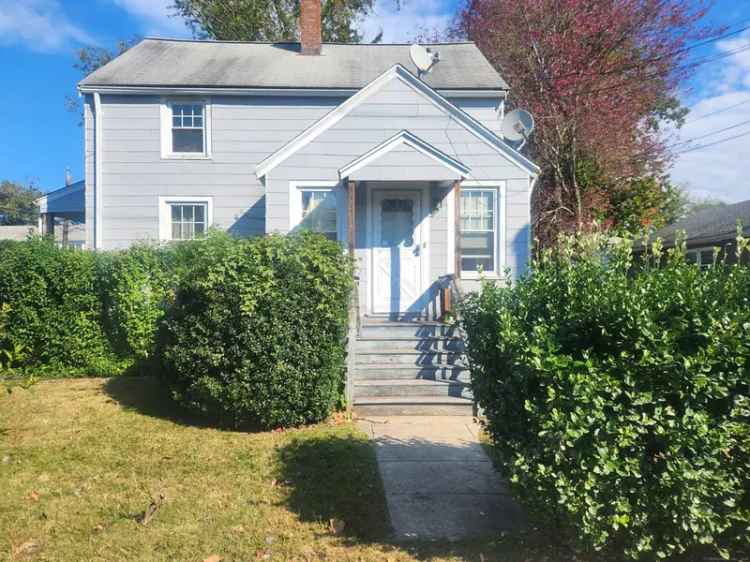 Single-family house For Sale in 56, Scofield Avenue, Stamford, Connecticut