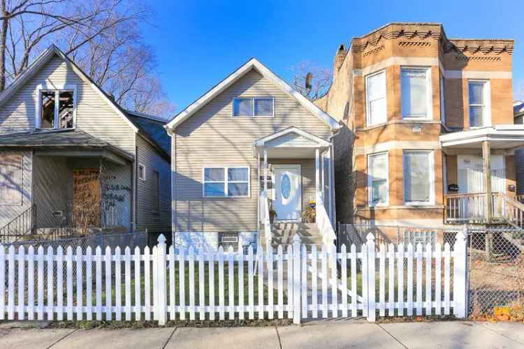 Single-family house For Sale in 7224, South Green Street, Chicago, Illinois