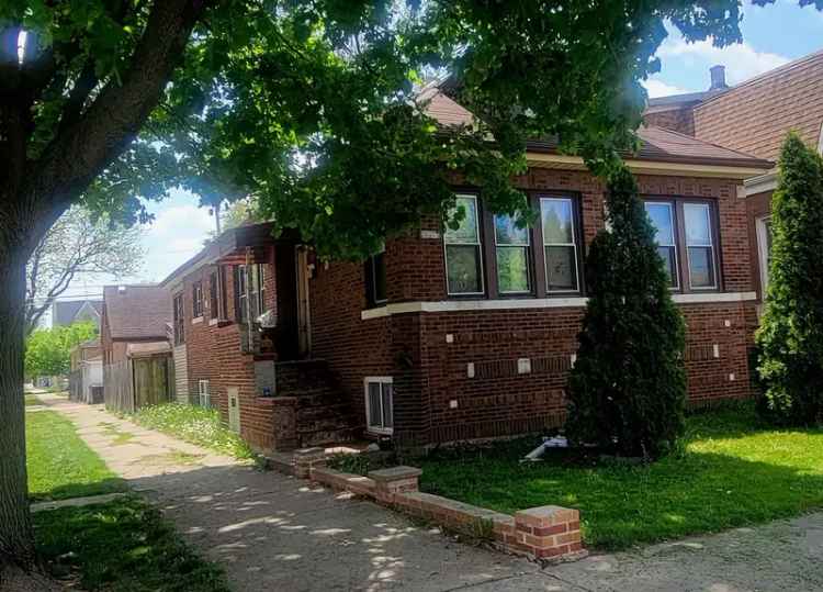 Multi-family house For Sale in 3501, West 61st Place, Chicago, Illinois