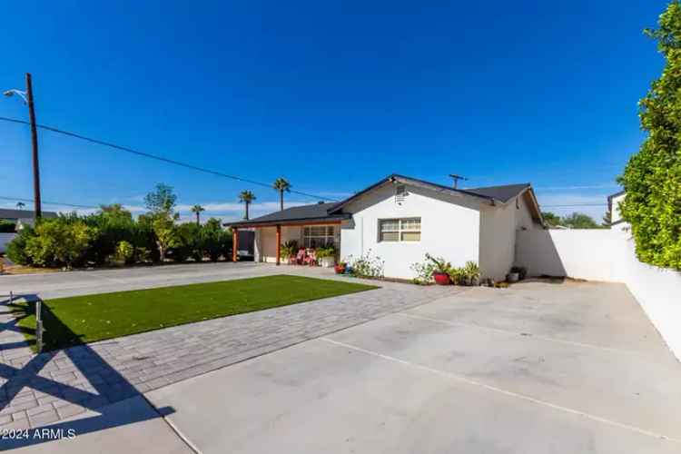 Single-family house For Sale in 4002, East Clarendon Avenue, Phoenix, Arizona