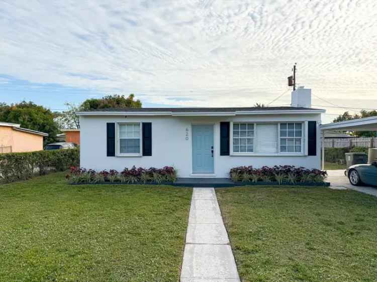 Single-family house For Sale in 620, Beech Road, Florida