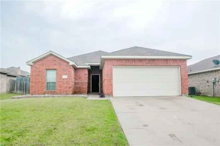 Single-family house For Rent in Aubrey, Texas