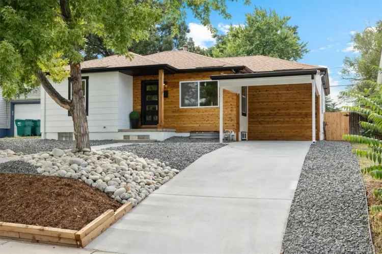 Single-family house For Sale in 4643, South Cherokee Street, Englewood, Colorado