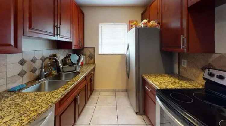 Single-family house For Sale in Delray Beach, Florida