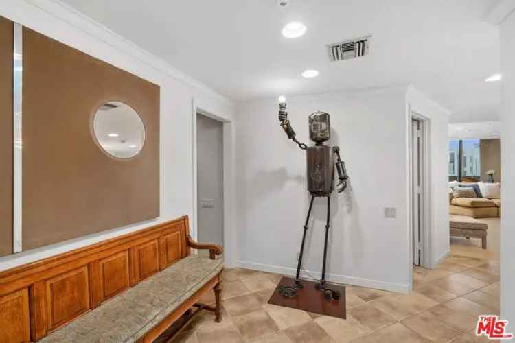 Condo For Sale in 10375, Wilshire Boulevard, Los Angeles, California