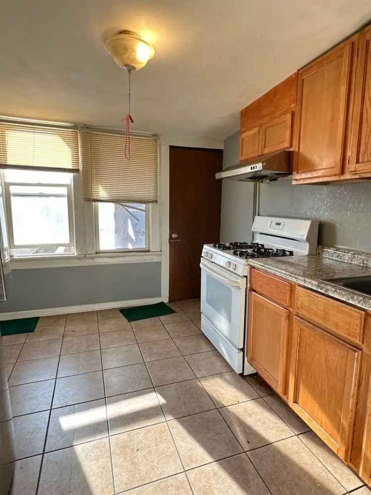 Multi-family house For Sale in 3120, South Normal Avenue, Chicago, Illinois