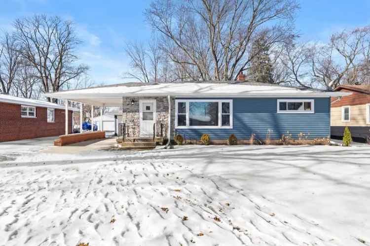 Single-family house For Sale in 8150, Greenwood Avenue, Munster, Indiana