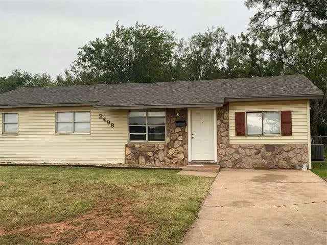 Single-family house For Sale in 2498, Yorktown Drive, Abilene, Texas