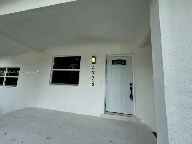 Single-family house For Sale in 4725, Northwest 16th Avenue, Miami, Florida