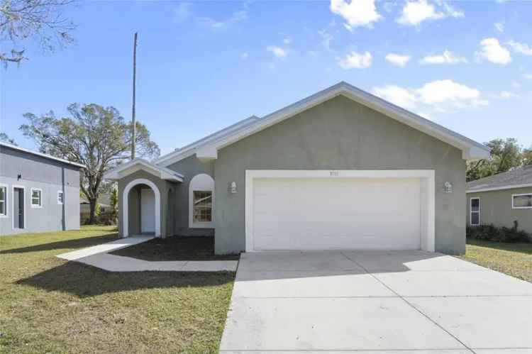 Single-family house For Sale in 3711, 20th Street East, Bradenton, Florida