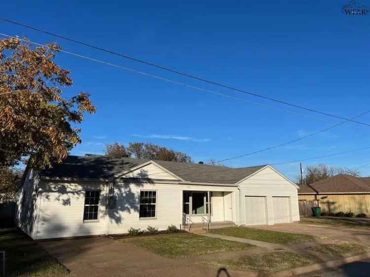 Single-family house For Sale in Archer City, Texas