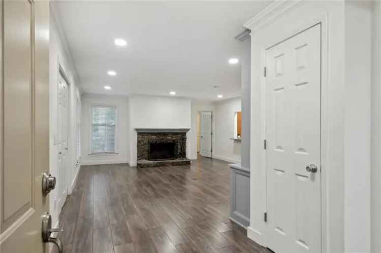 Condo For Sale in 608, Abingdon Way Northeast, Atlanta, Georgia