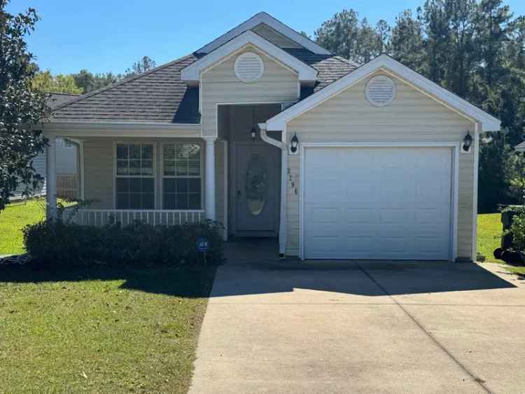 Single-family house For Sale in 3296, Woodbriar Lane, Tallahassee, Florida