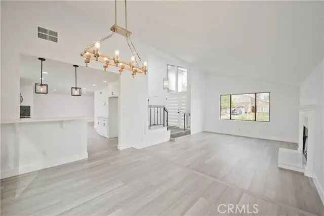 Single-family house For Sale in 10257, Nevada Avenue, Los Angeles, California