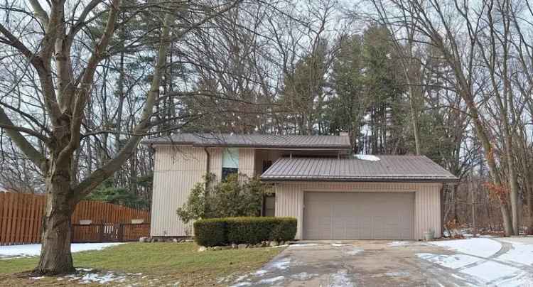 Single-family house For Sale in 1005, Player Drive, Goshen, Indiana