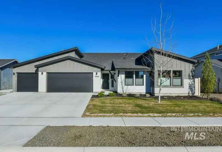 Single-family house For Sale in Nampa, Idaho