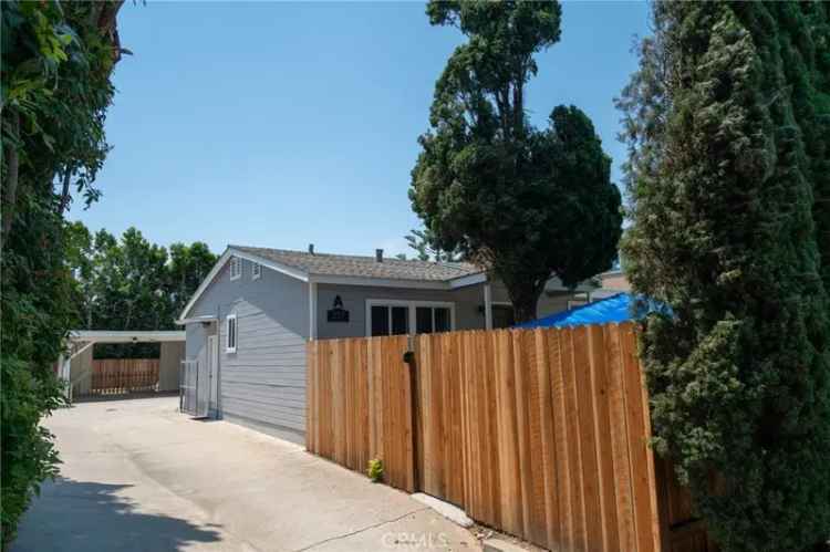 Multi-family house For Sale in 377, Victoria Street, Costa Mesa, California