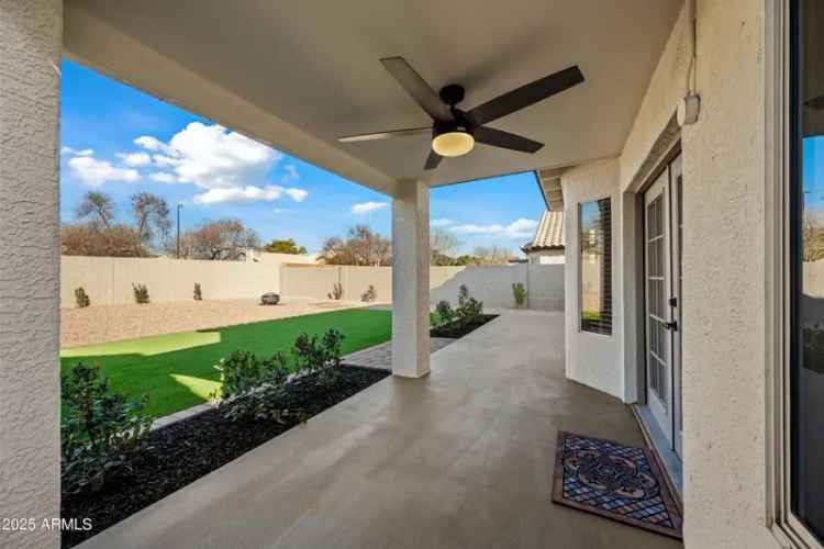 Single-family house For Sale in 1744, West Encinas Street, Gilbert, Arizona