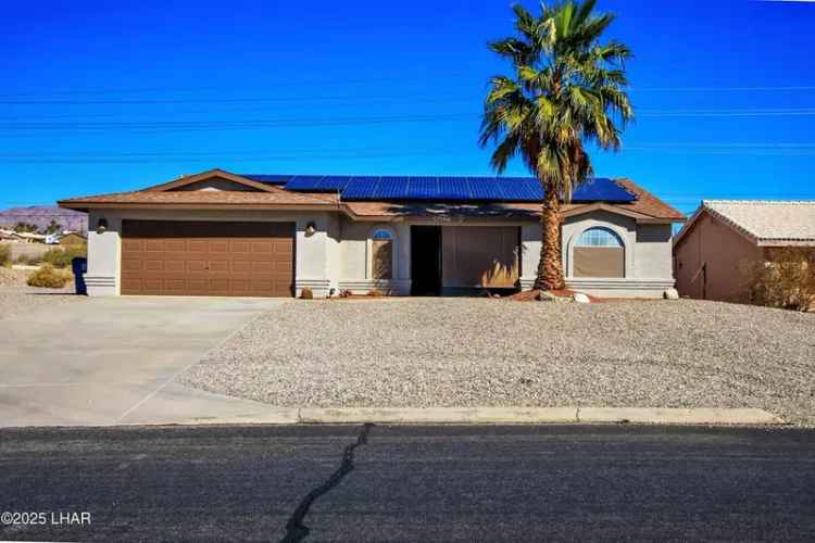 Single-family house For Sale in 1548, Mohican Drive, Lake Havasu City, Arizona