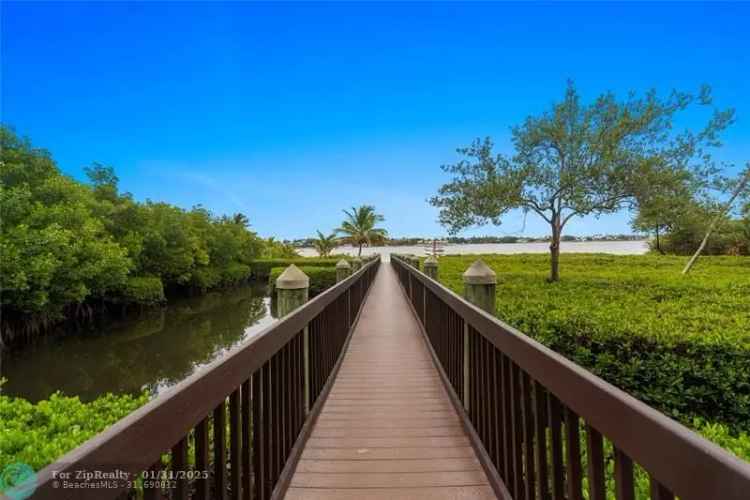 House For Sale in 515, Via Villagio, Hypoluxo, Florida