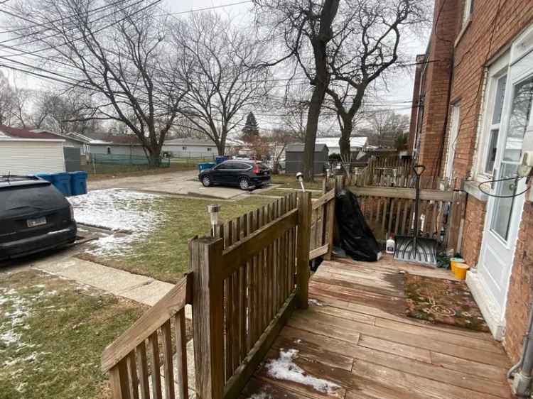 House For Sale in 1422, Wentworth Avenue, Calumet City, Illinois