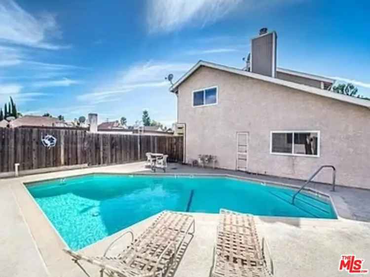 Condo For Sale in 9946, Owensmouth Avenue, Los Angeles, California