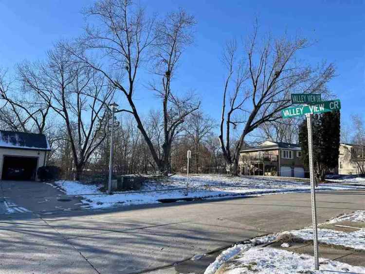 Land For Sale in 1445, Valley View Drive, Coralville, Iowa