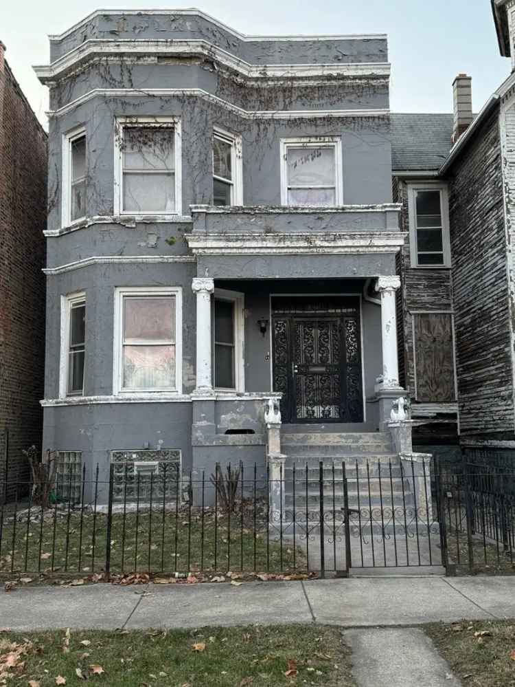 Multi-family house For Sale in 6428, South Sangamon Street, Chicago, Illinois