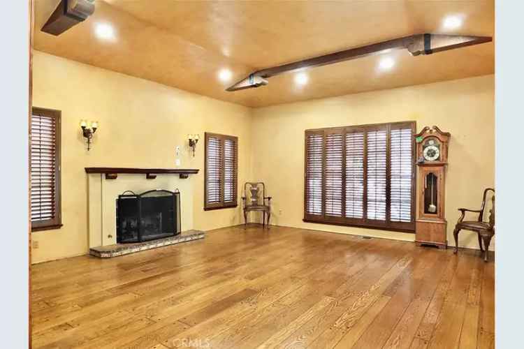 Single-family house For Sale in 298, Park Avenue, Long Beach, California