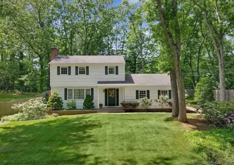 Single-family house For Sale in 170, Mayflower Lane, Meriden, Connecticut