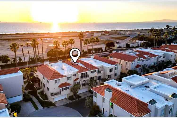 House For Sale in Huntington Beach, California