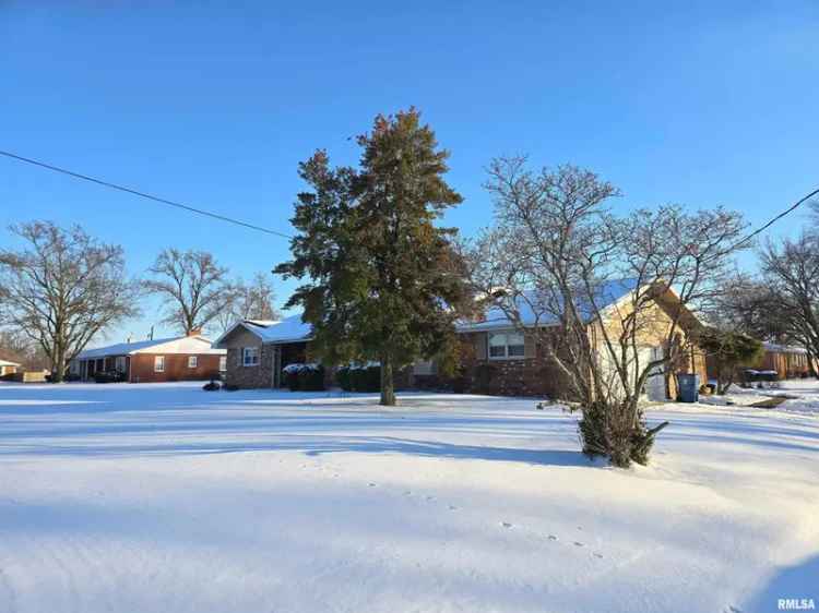 Single-family house For Sale in 405, Easthaven Drive, Centralia, Illinois