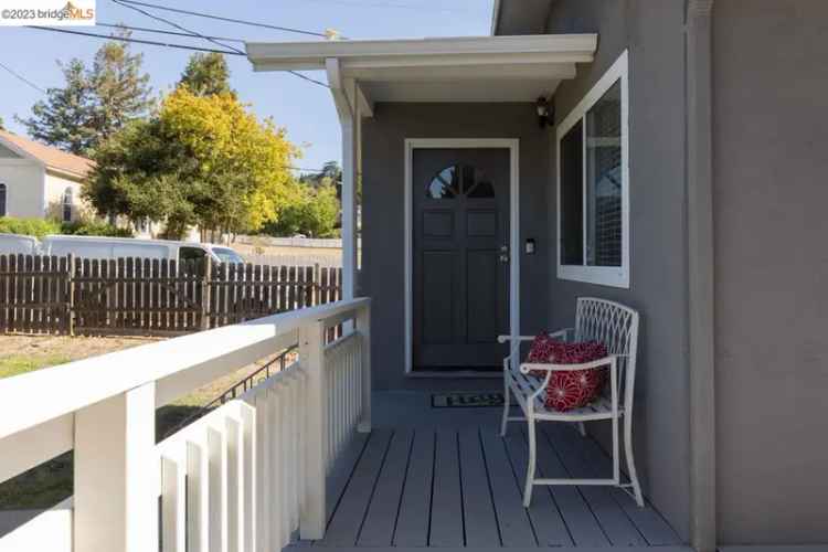 Single-family house For Sale in 3750, McClelland Street, Oakland, California