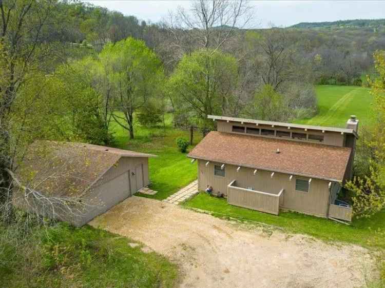 Single-family house For Sale in 188, Cogan Drive, Guilford Township, Illinois