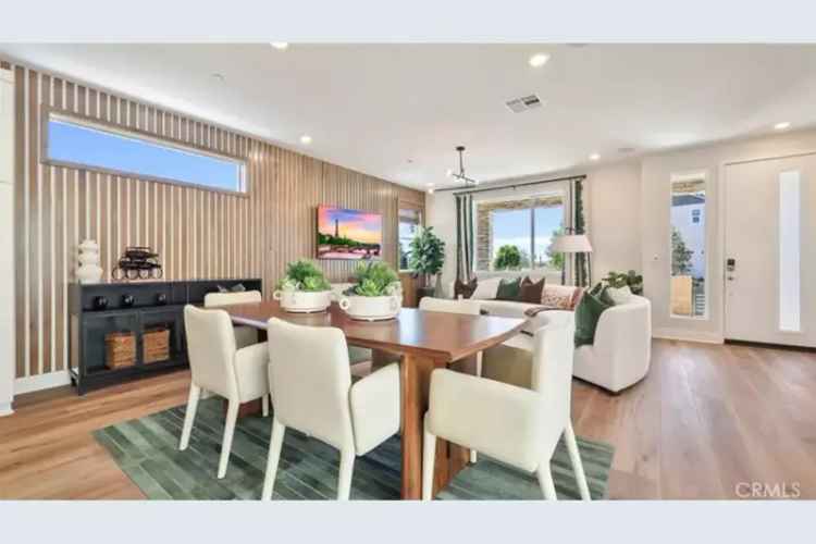 Condo For Sale in Irvine, California