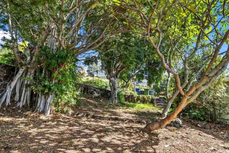 Single-family house For Sale in 1386, Saint Louis Drive, Honolulu, Hawaii