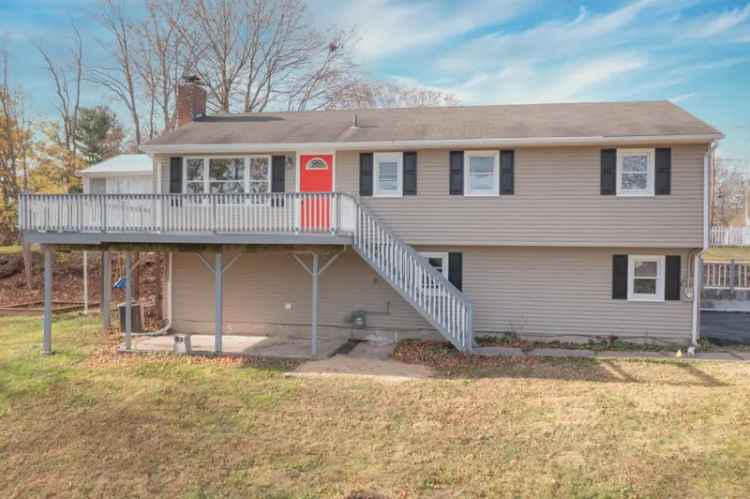 Single-family house For Sale in 29, West Ridgeland Road, Wallingford, Connecticut