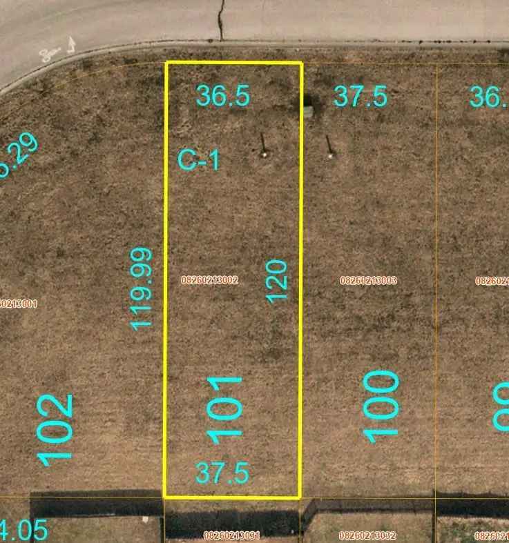 Land For Sale in 2004, Camrose Green Street, Belleville, Illinois