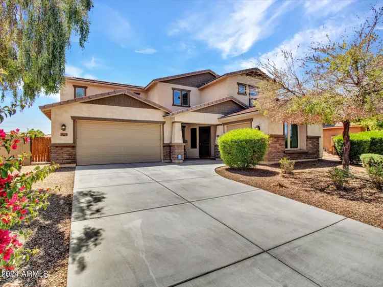 Single-family house For Sale in 18225, West Mackenzie Drive, Goodyear, Arizona