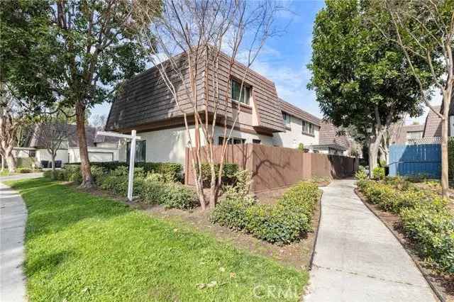 Condo For Sale in 2821, East Jackson Avenue, Anaheim, California