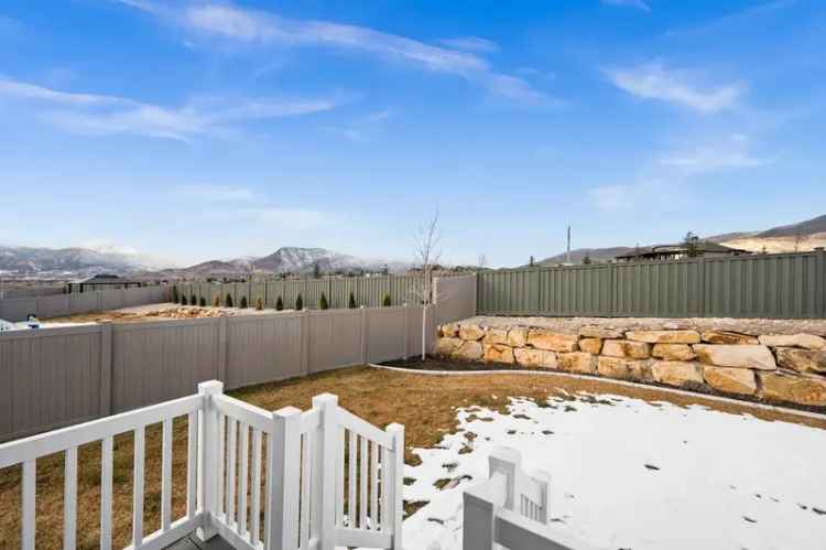 7 Bedroom Home with Mountain Views New Construction