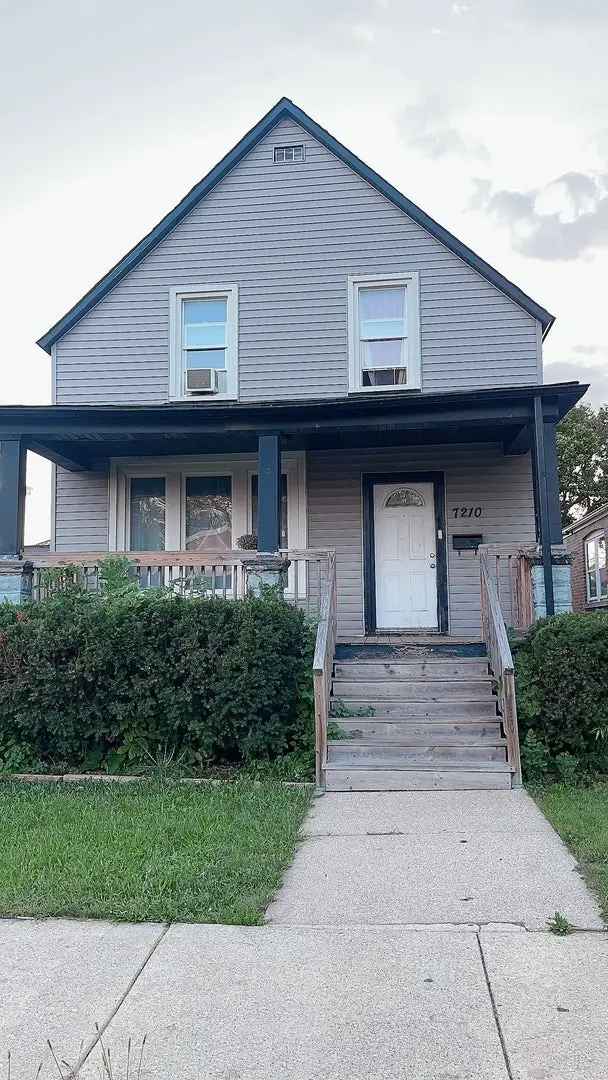 Single-family house For Sale in 7210, South Troy Street, Chicago, Illinois