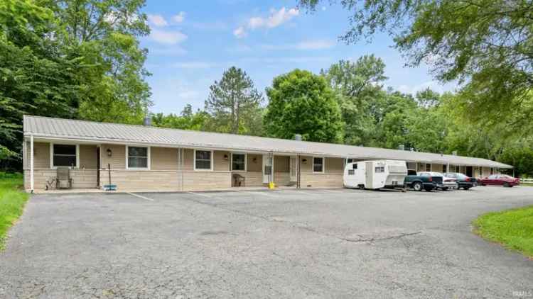 Multi-family house For Sale in 7606, North Roanoke Road, Roanoke, Indiana