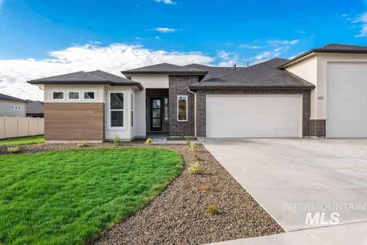 Single-family house For Sale in 423, Castlebury Street, Middleton, Idaho