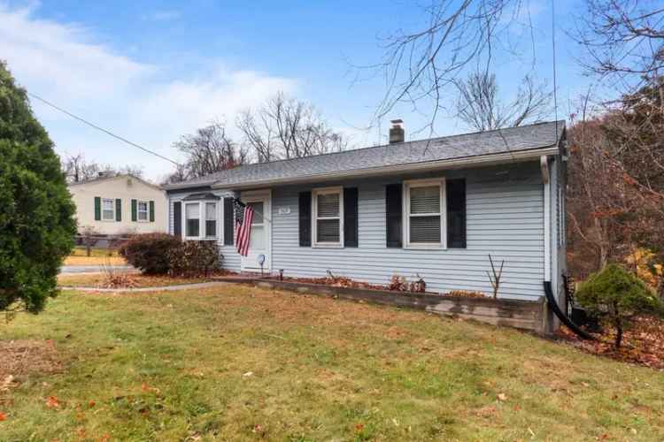 Single-family house For Sale in 509, Foxon Road, East Haven, Connecticut