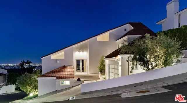 Single-family house For Sale in 1835, North Crescent Heights Boulevard, Los Angeles, California