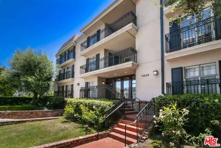 Condo For Sale in 15248, Dickens Street, Los Angeles, California