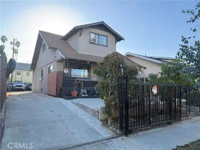 Multi-family house For Sale in Los Angeles, California